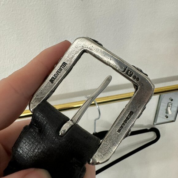 JOHN VARVATOS *MADE IN ENGLAND* Feather Buckle Belt in BLACK sz.38 - Picture 2 of 5